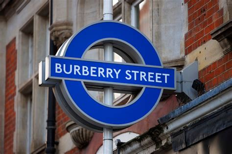 burberry pop up london|burberry streets archway.